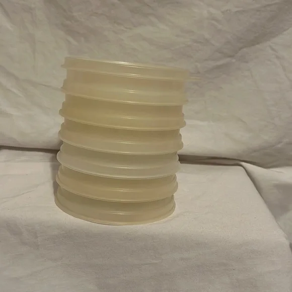Tupperware stackable - Picture 1 of 5